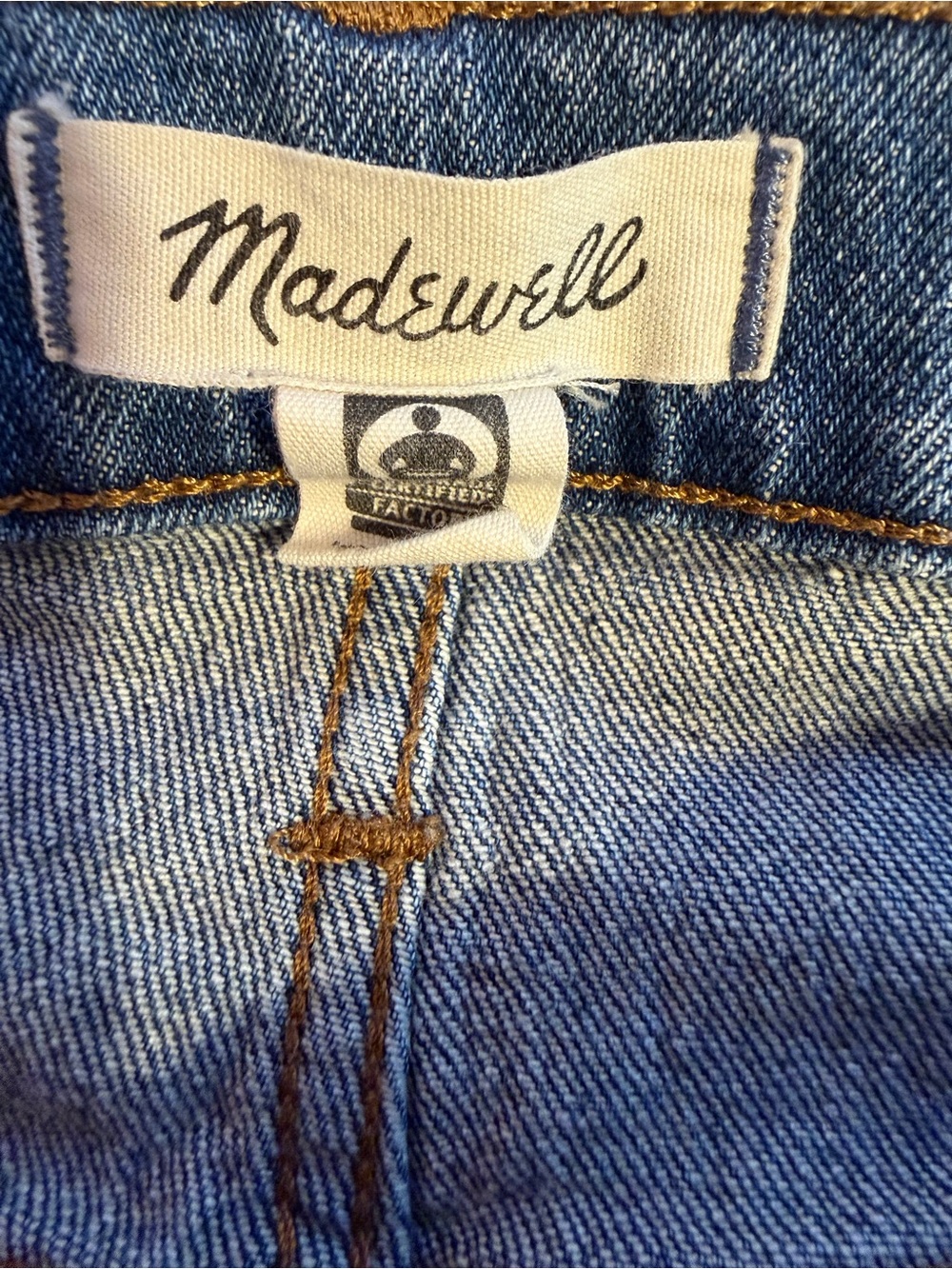 Madewell Classic Denim Straight leg Jeans - Picture 4 of 7